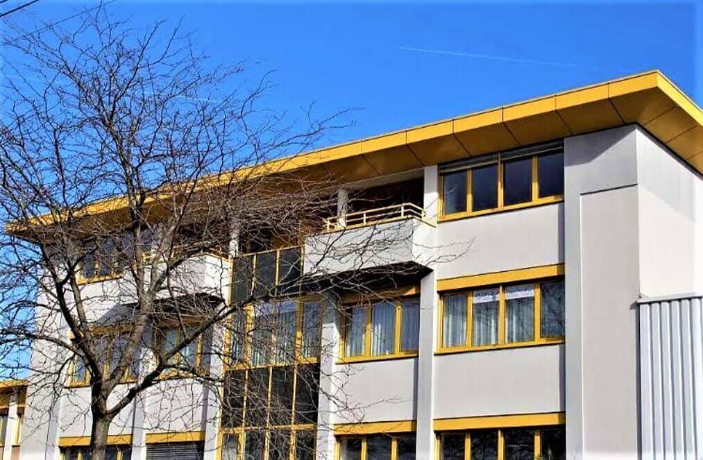 TOP OPPORTUNITY! Air conditioned 168 m2 new building office, office/firm/studio, 4 rooms, central heating, 1 car parking space, Jochen-Rindt-Strasse
