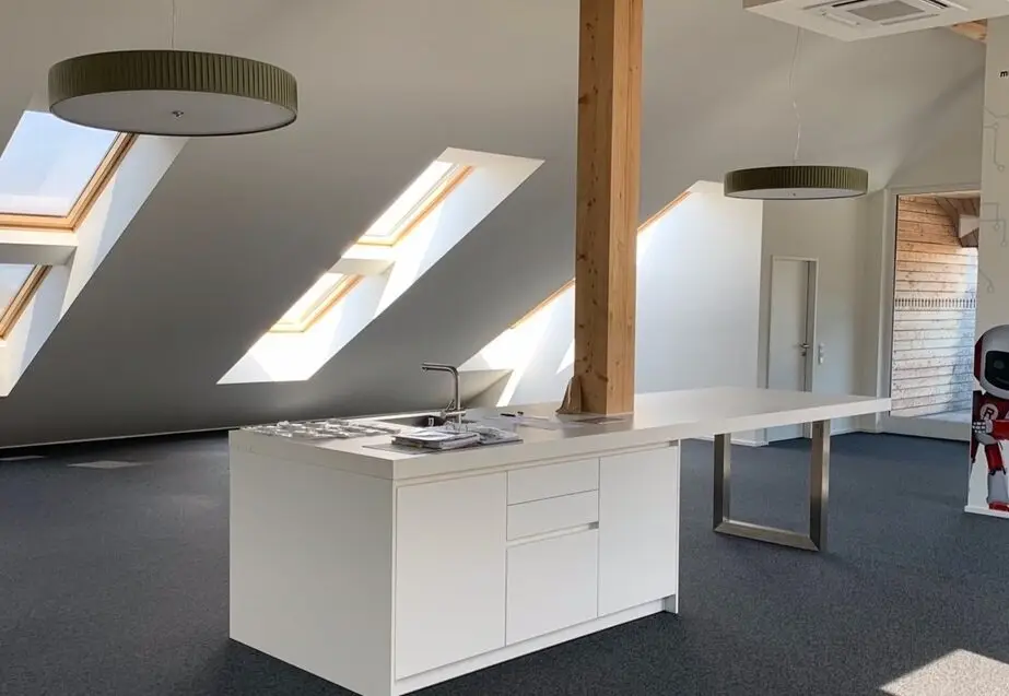 Office space in the attic (entire floor) with private terrace loggia