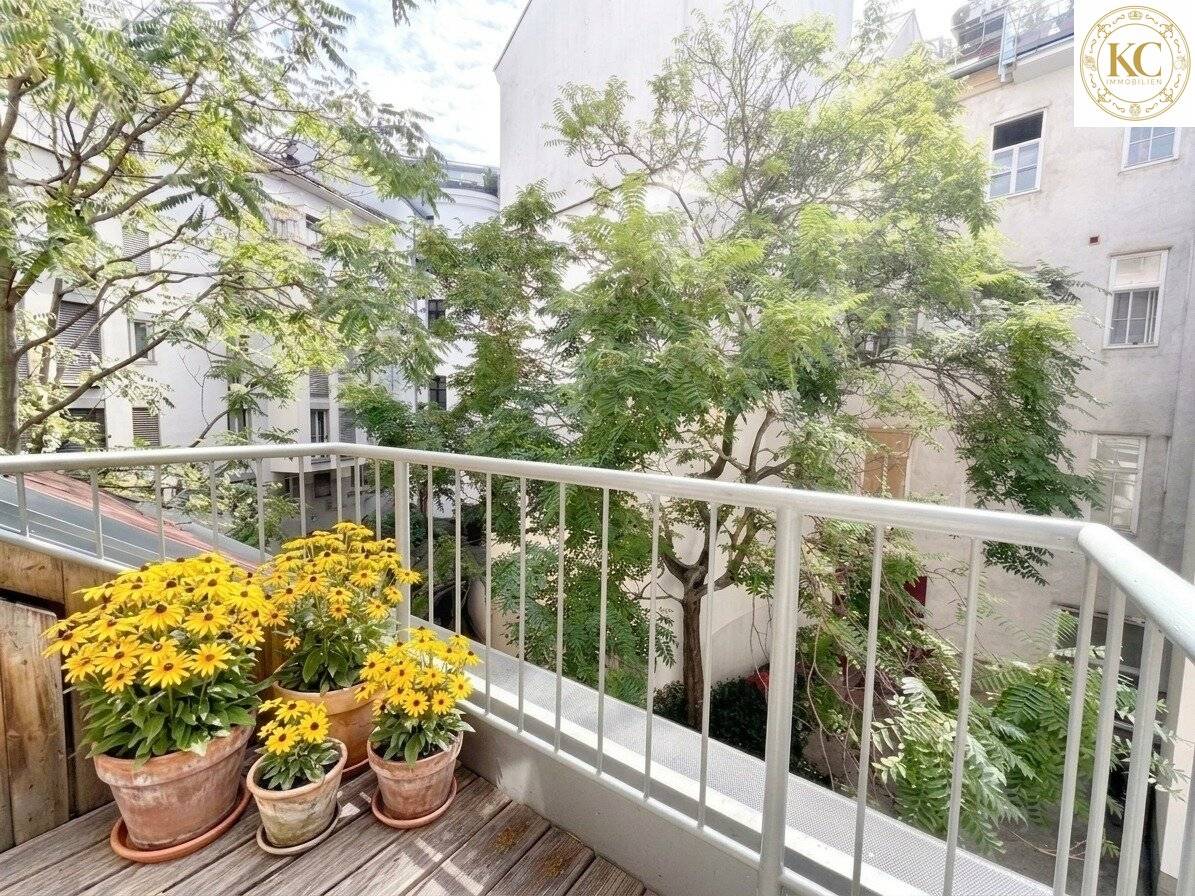 Refugium für Individualisten mit Terrasse