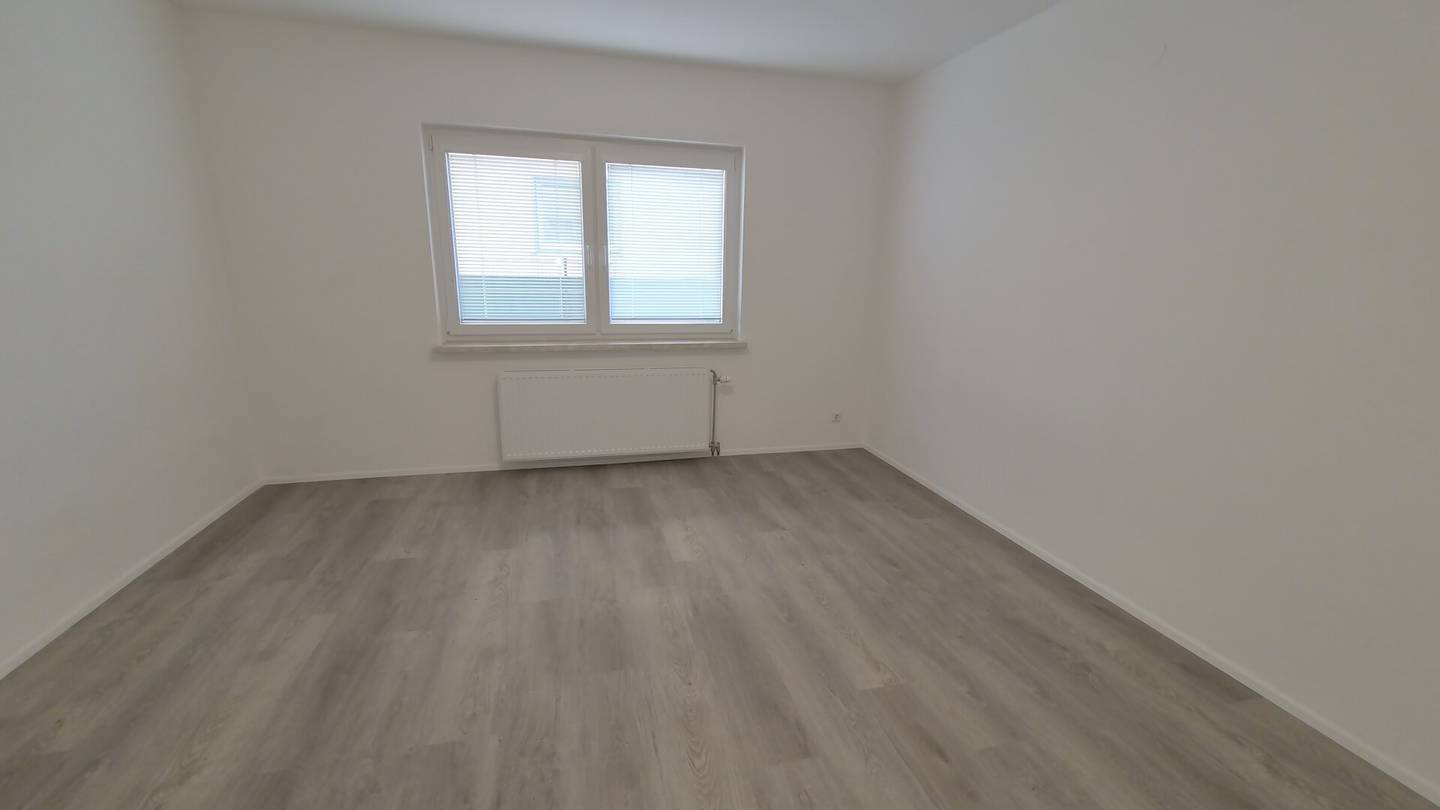 Renovated two-room apartment with new kitchen for rent