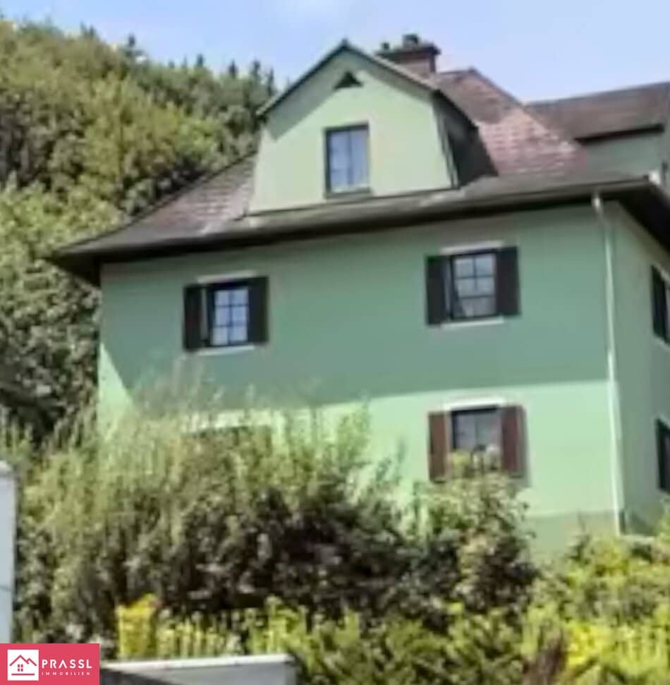 Lovingly renovated 5-room house with garden, 2 bathrooms and fitted kitchen for rent in 8700 Leoben