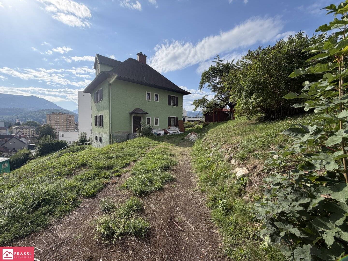 Liebevoll renoviertes 5-Zi-Haus mit Garten, 2 Bädern &amp; Einbauküche in 8700 Leoben zu mieten!