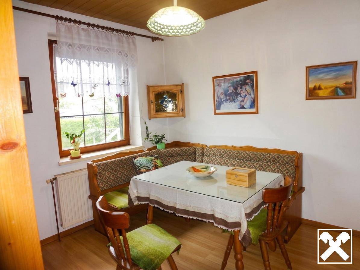 Familienwohnung mit großzügigem Keller und Seenähe