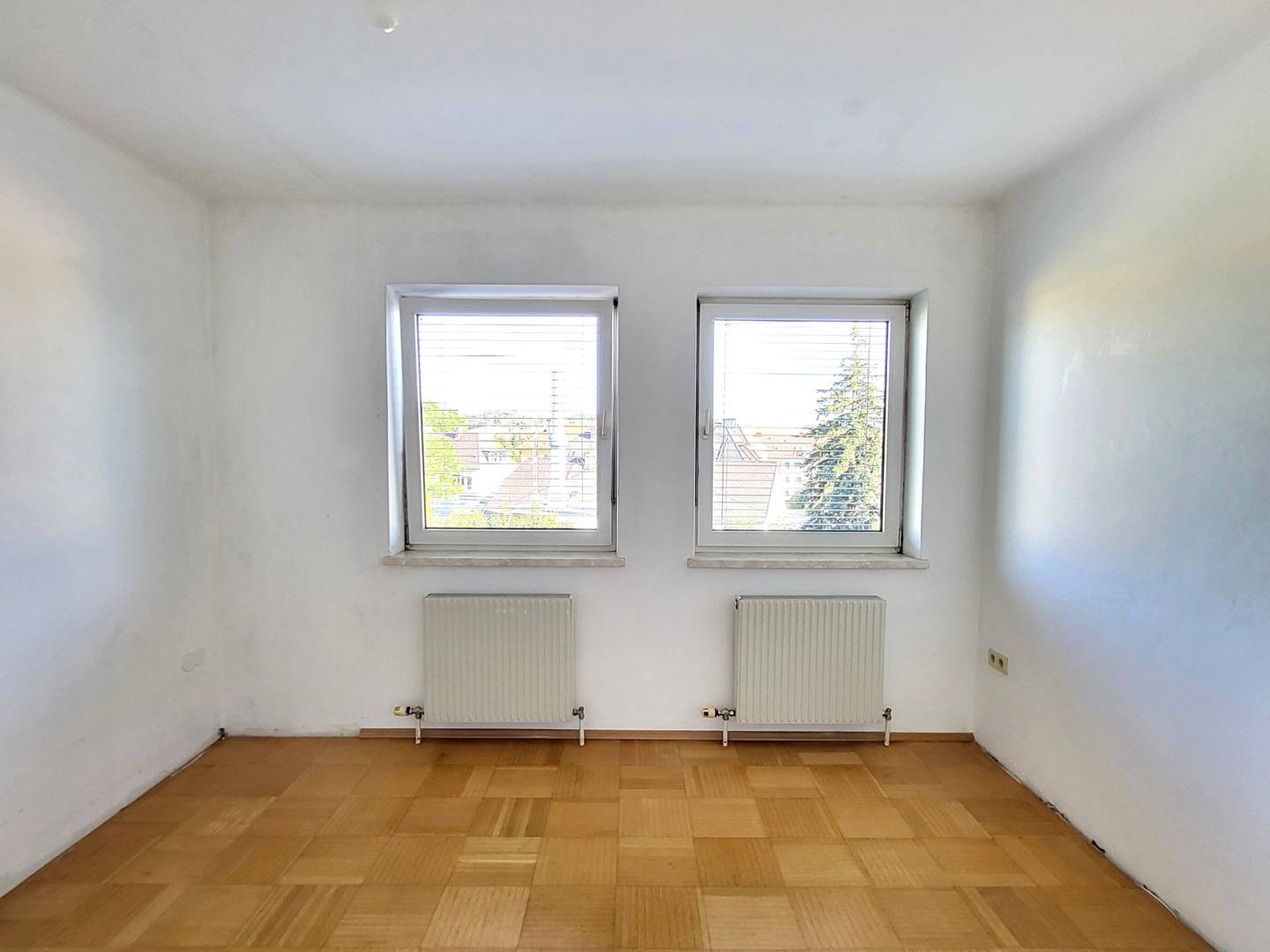 Bright apartment with garden use and fireplace connection