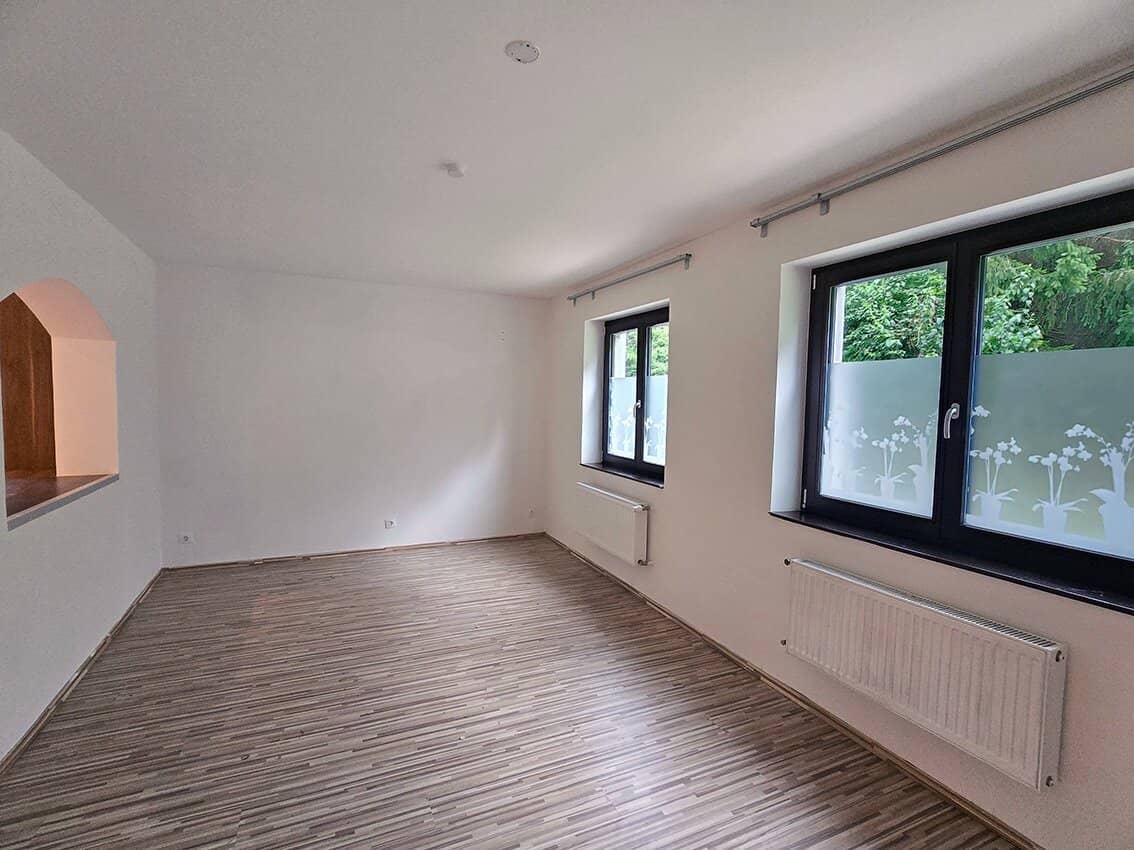 COMMUNAL GARDEN UNLIMITED TENANCY CAR PARKING SPACE VR TOUR