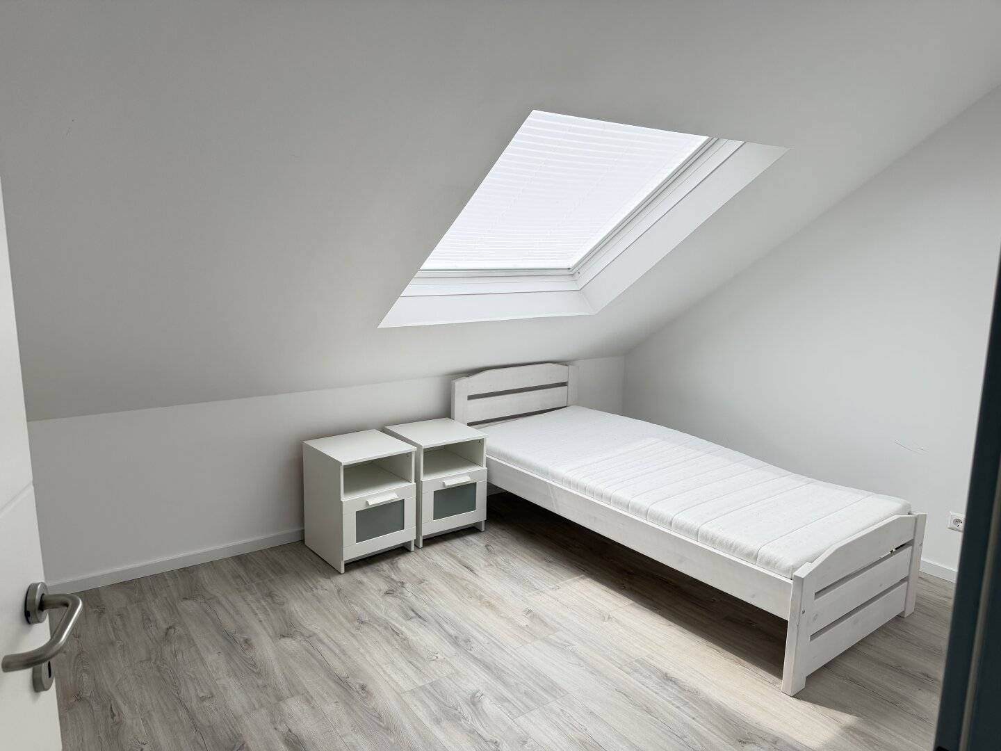TOP HAUS mit 210 m² WNFL in GRÜNRUHELAGE mit GARTEN - zwei EINGÄNGE