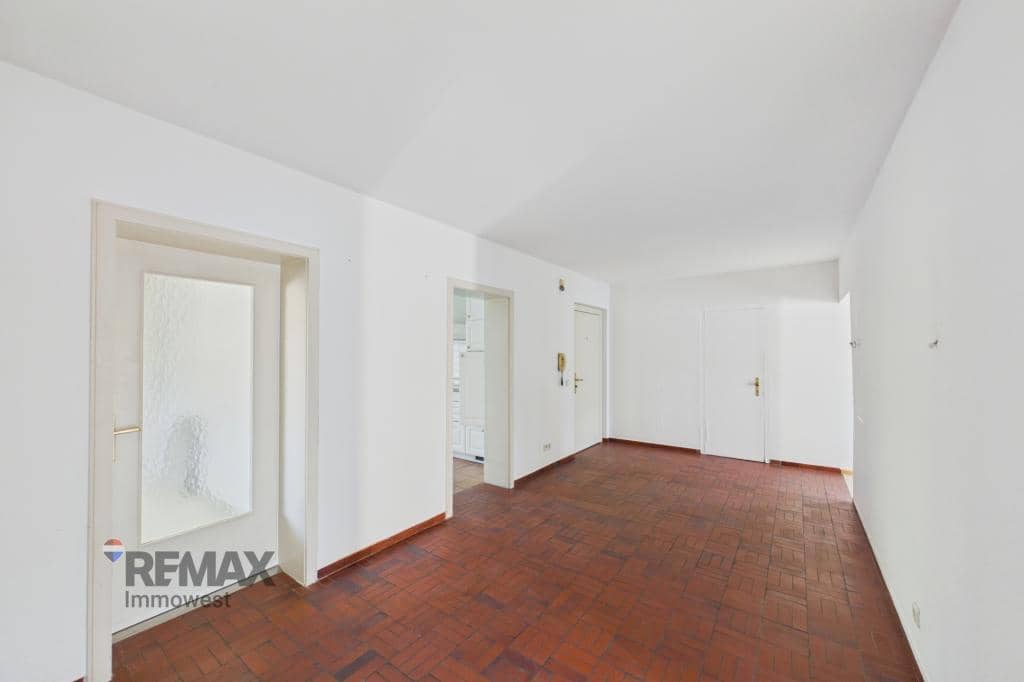 Bright Wohnung central with balcony and roof terrace