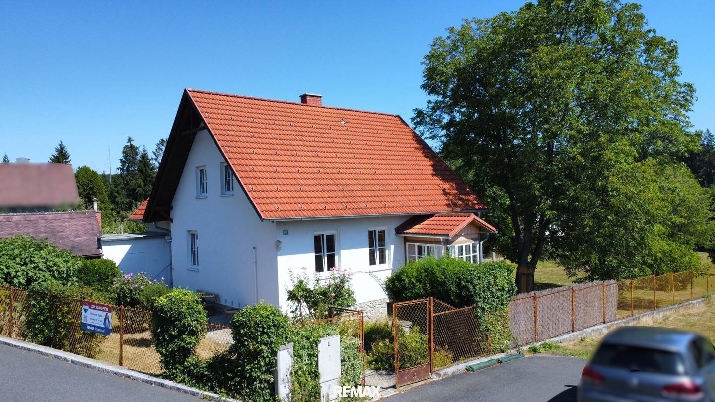 Großzügiges Wohnhaus mit 4 SZ und 2.056 m² Grund in Grafendorf bei Hartberg