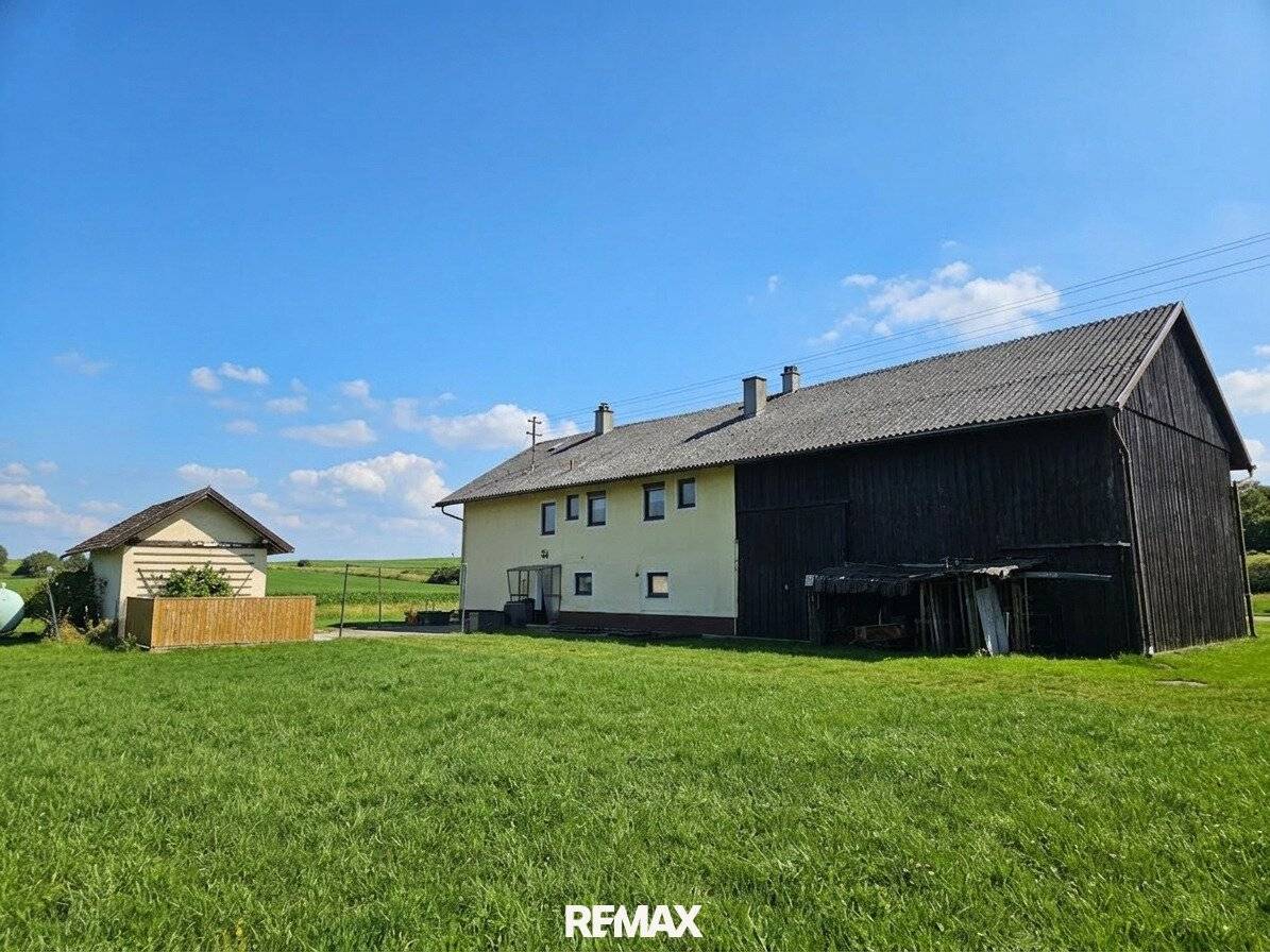 Gepflegtes Sacherl mit insgesamt 13.879 m² Grund