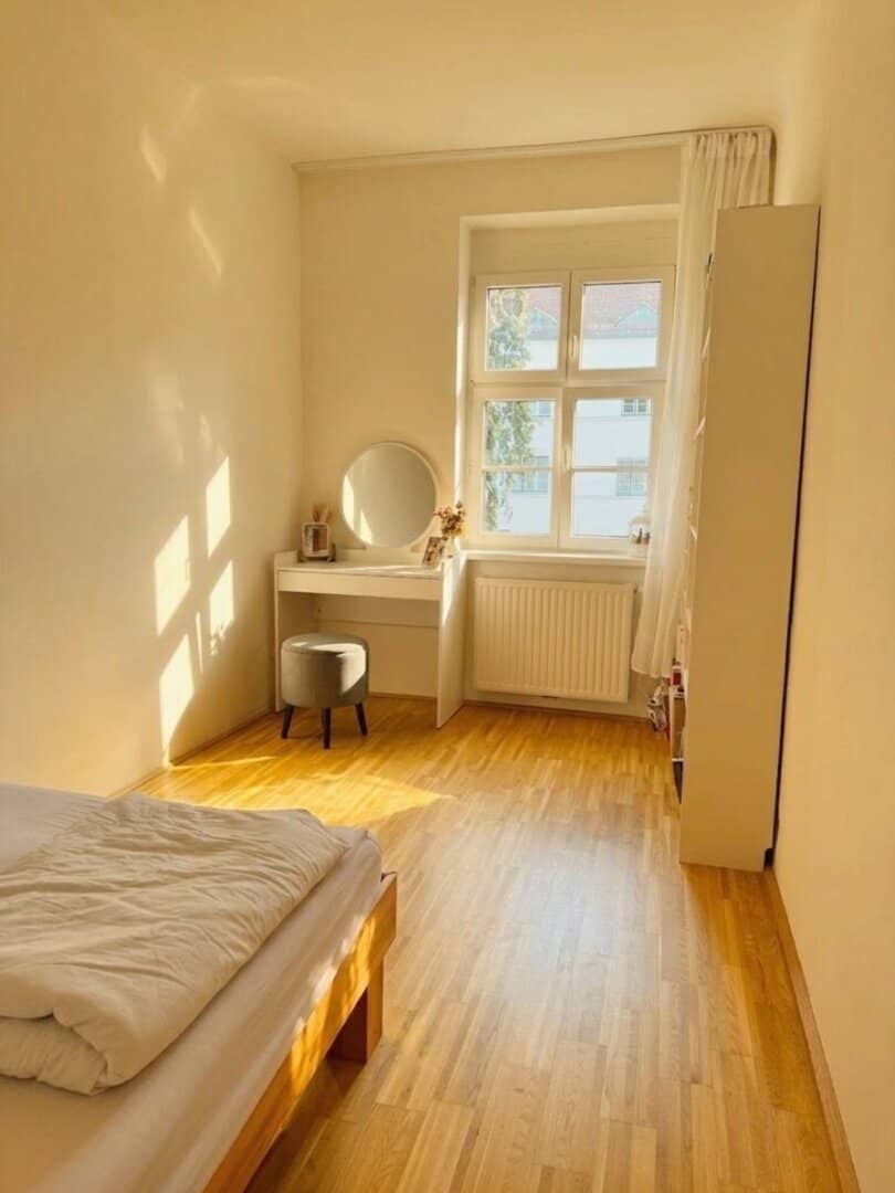 NÄHE UNI-CAMPUS KREMS! CHARMANTE 2 ZIMMER- WOHNUNG mit BALKON!