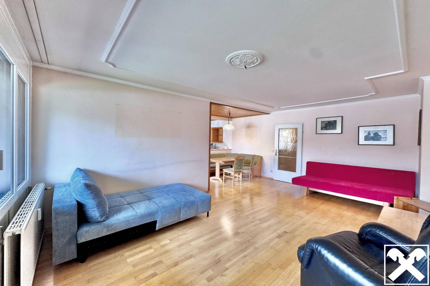 Sonnige 4-Zimmer-Wohnung in Burgfried