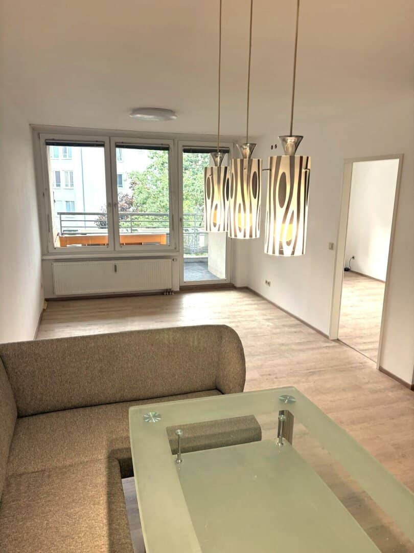 Traumhafte teilmöblierte Wohnung mit Loggia und Pool am Dach