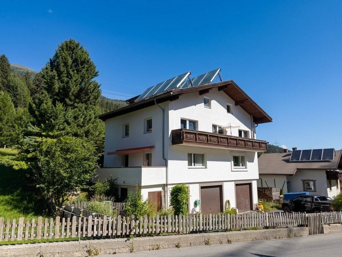 Großzügiges Wohnhaus mit Ausbaupotenzial in Fließ am Piller