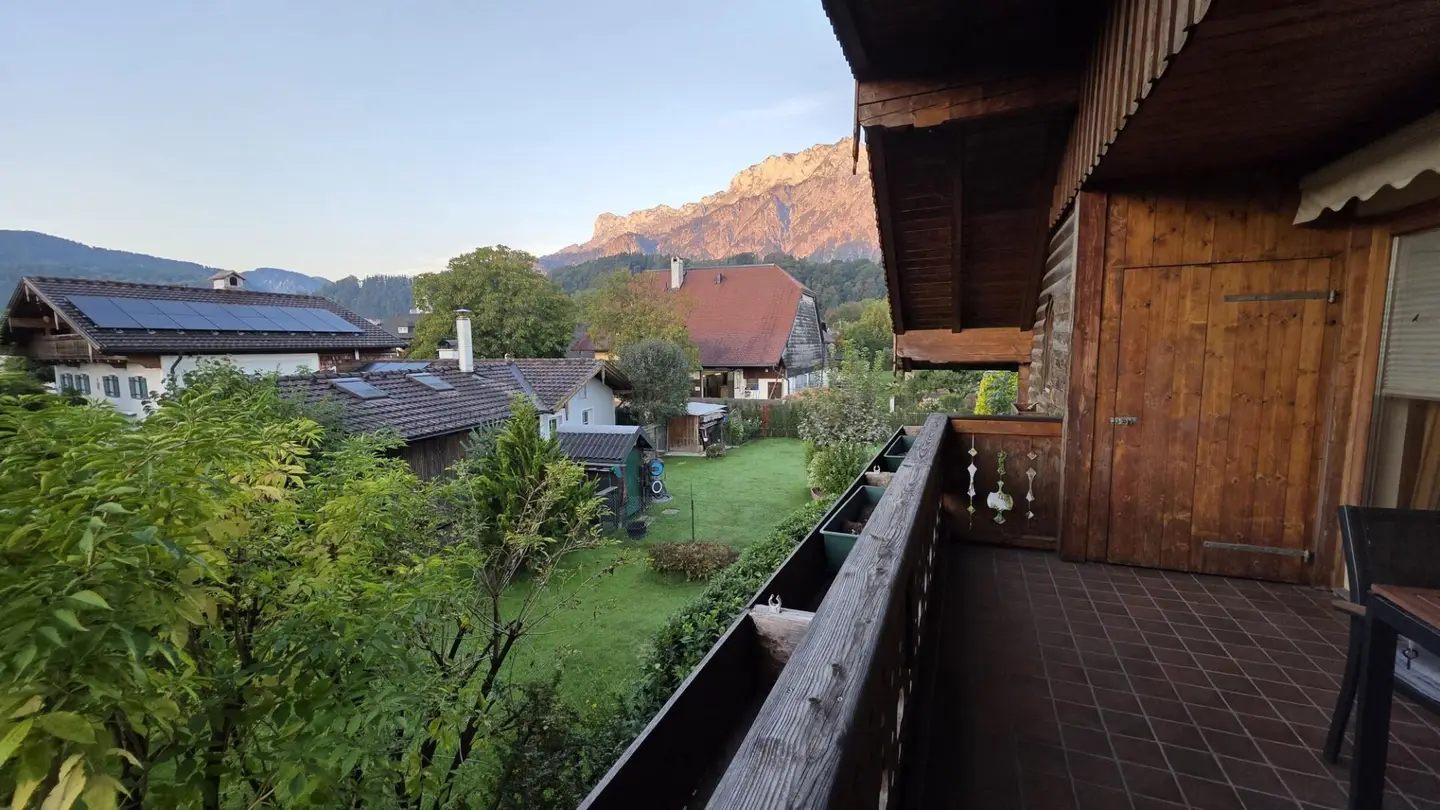 Peace for Two - spacious 2-room maisonette apartment in Neu-Anif