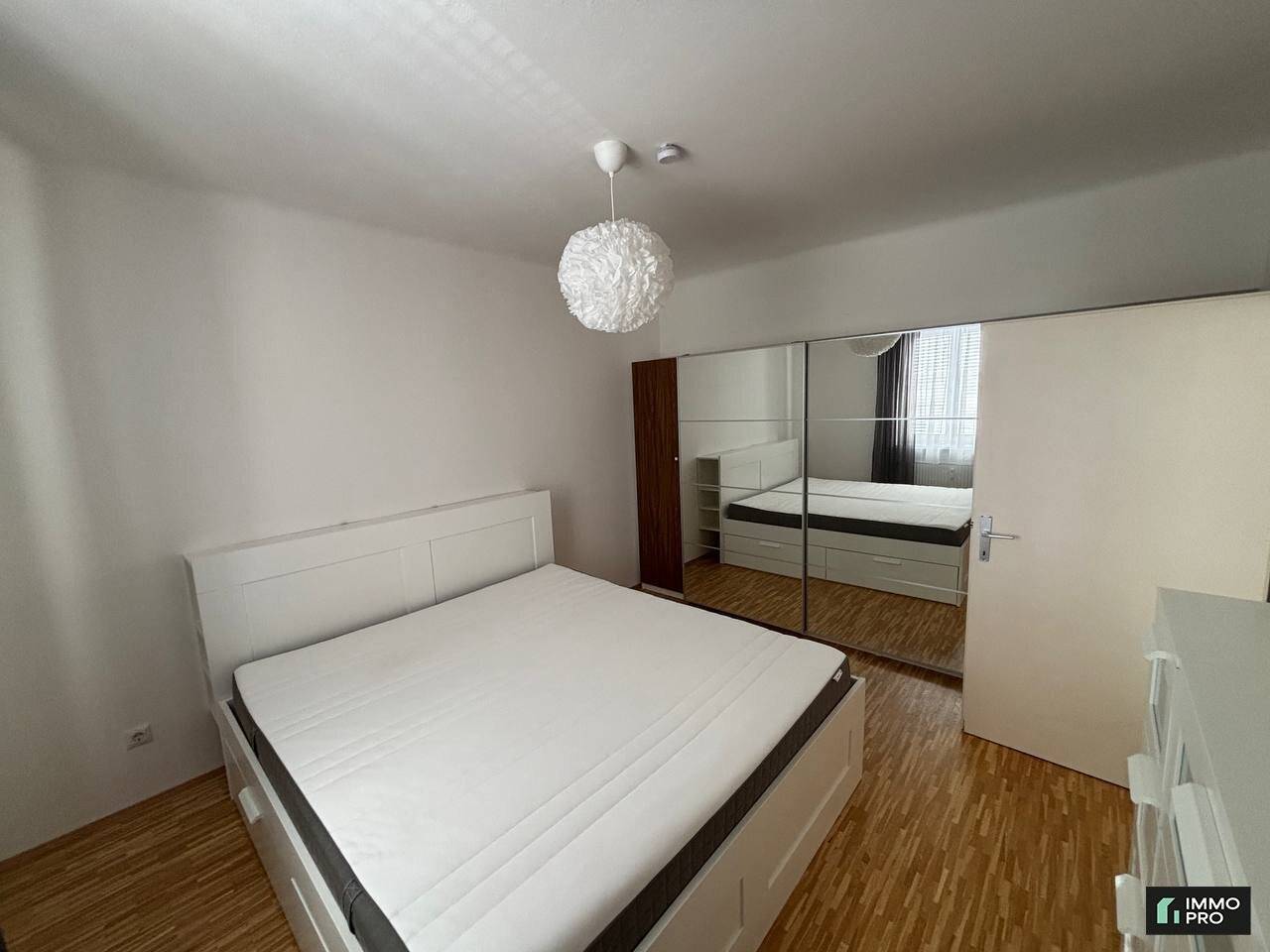 Schöne 3-Zimmer Wohnung - teilmöbliert
