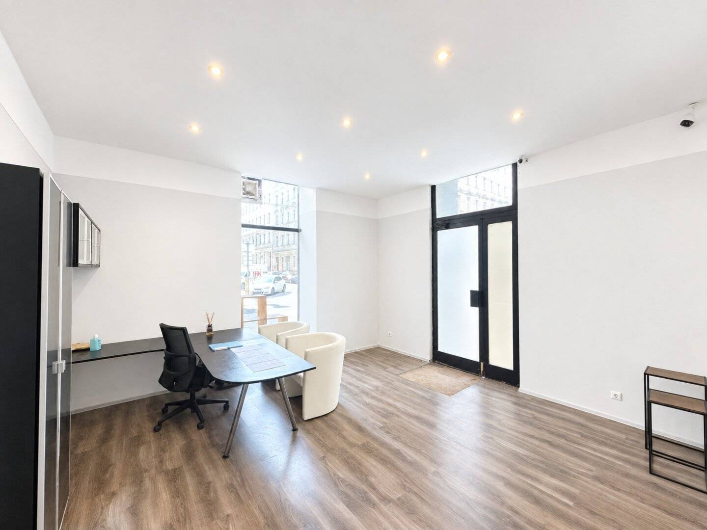 Plenty of Space for Your Ideas – Residential, Commercial and Storage Areas