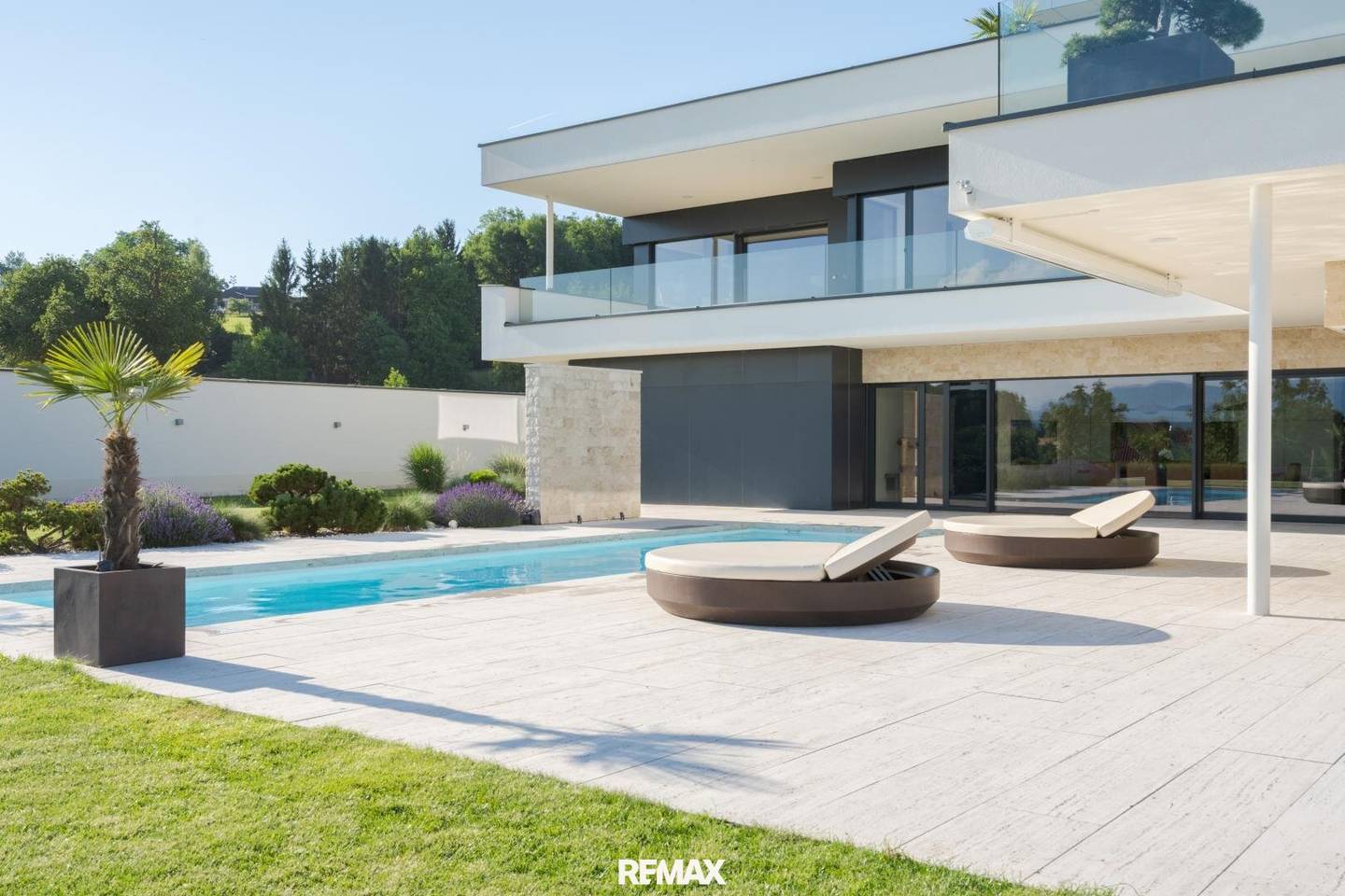 Selten. Privat. Großzügig. Eine Villa für höchste Ansprüche.