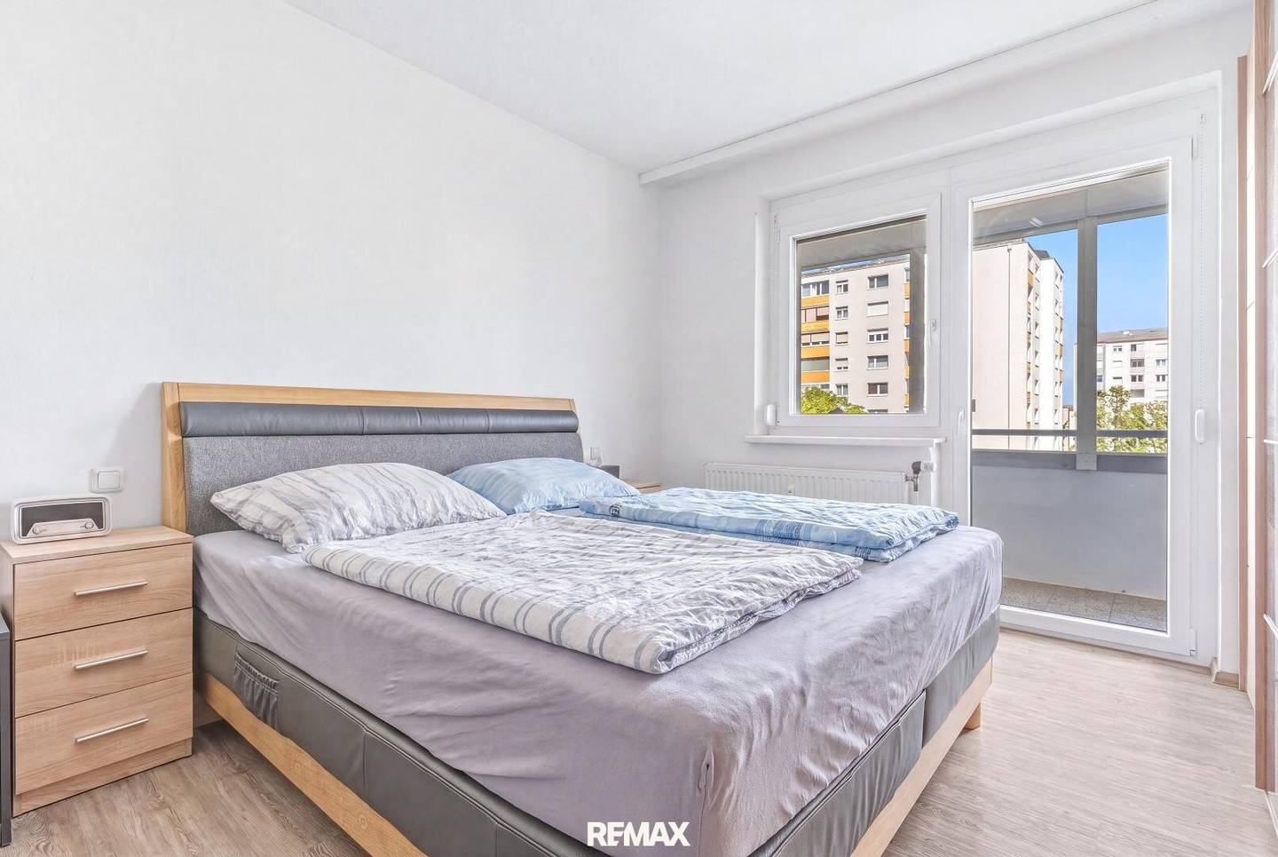 Umfassend modernisierte 2-Zimmer-Wohnung mit Loggia in Wels - Gartenstadt