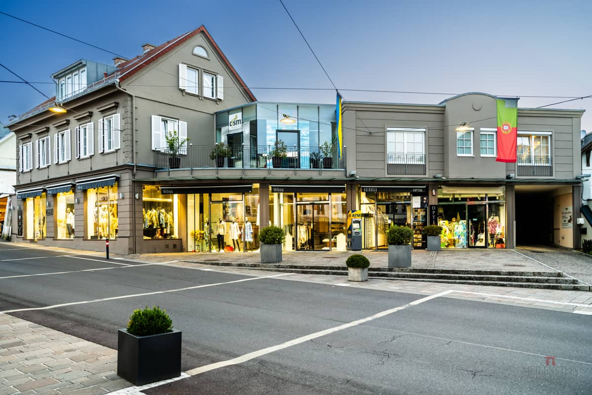 Representative unit with office and apartment Wohnung
