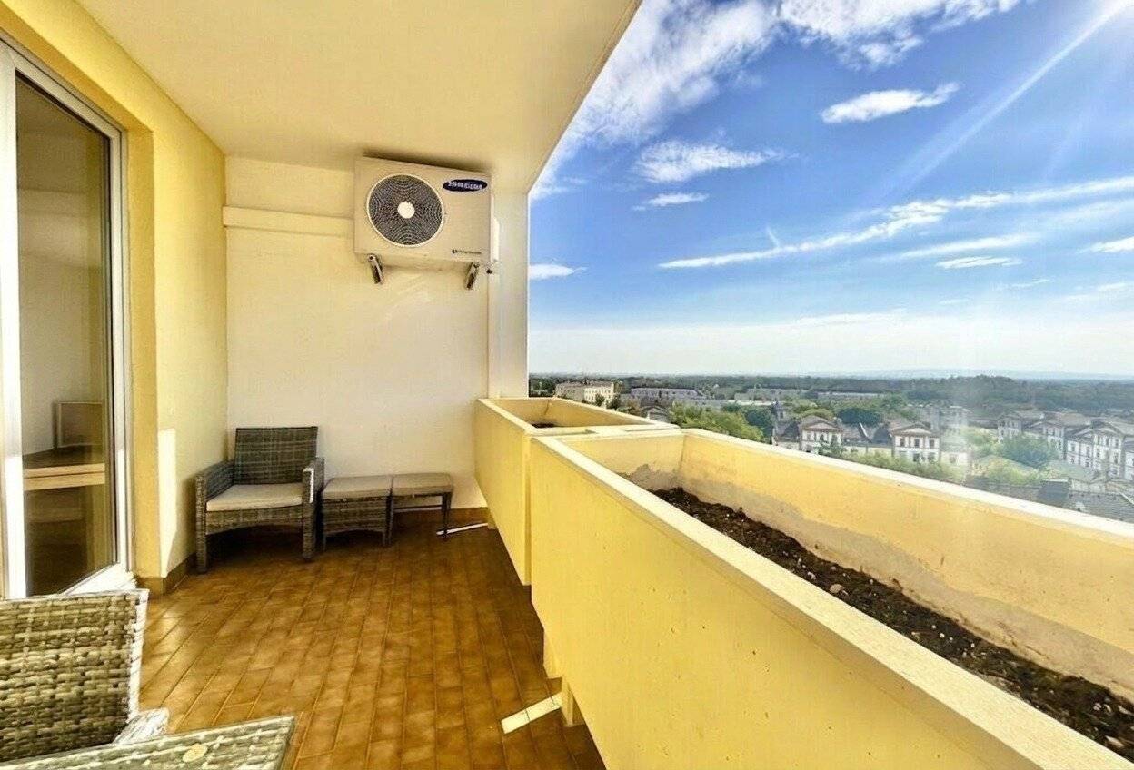 WOHNEN mit WEITBLICK | ca. 93 m² WFL | 3 Zimmer | Loggia | 7. Liftstock | PKW-Stellplatz