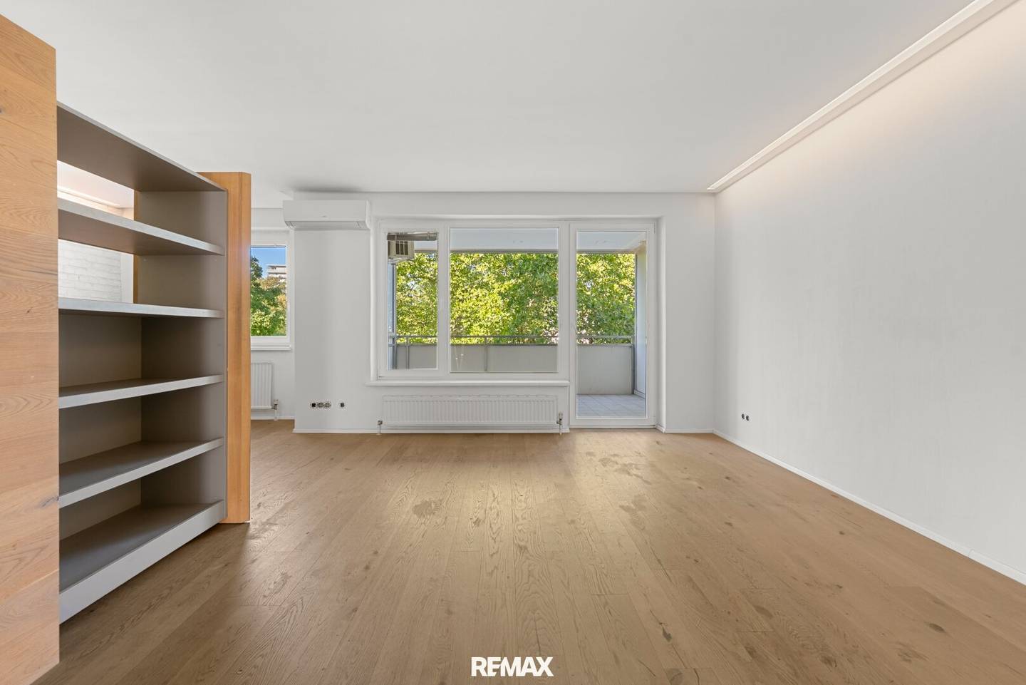 Großzügige 3-Zimmer-Wohnung mit Loggia in zentrumsnaher Lage