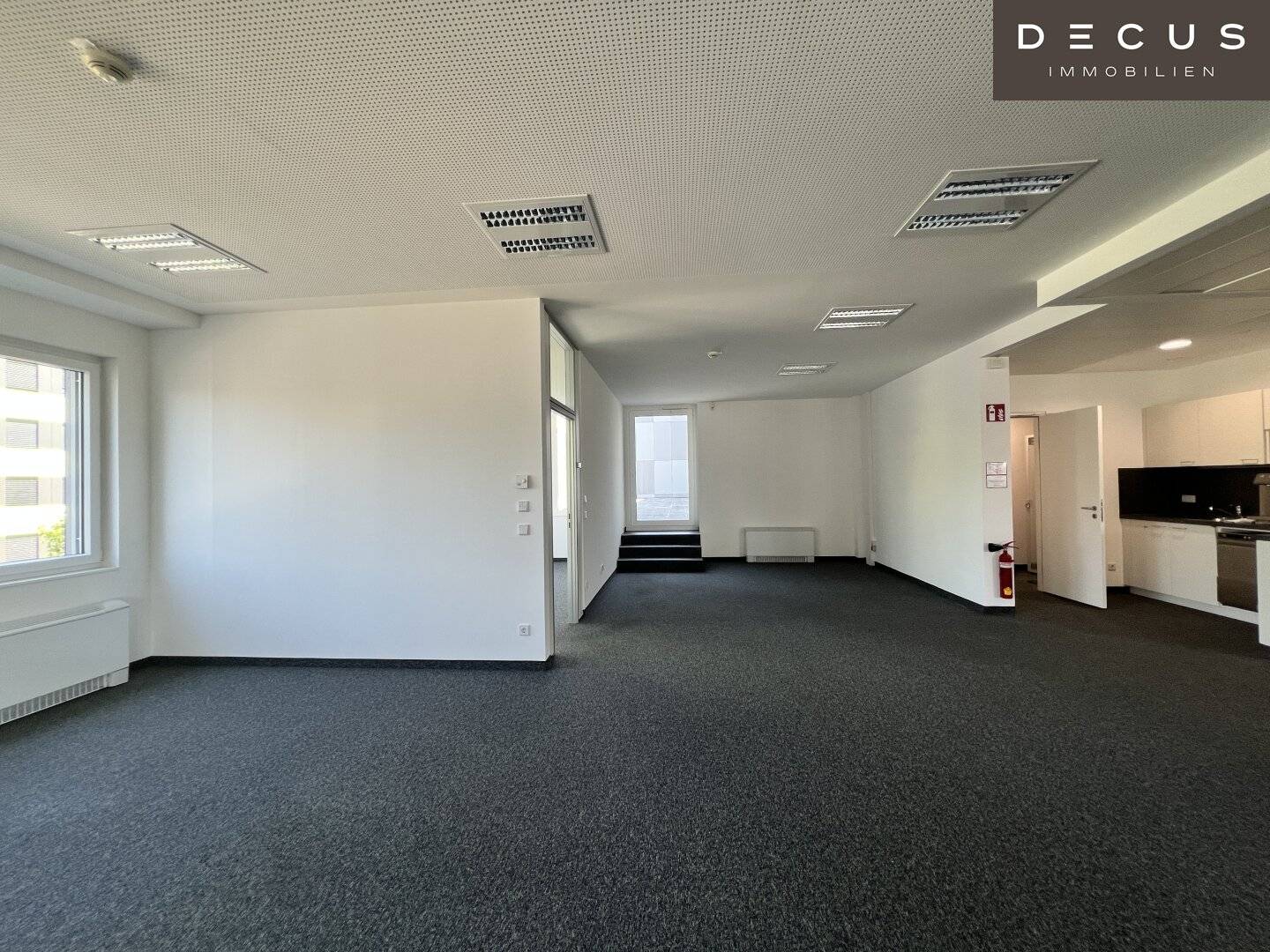 Attraktive Büroflächen in toller Lage mit sehr großzügigen Raumhöhen nahe der Donau in LINZ