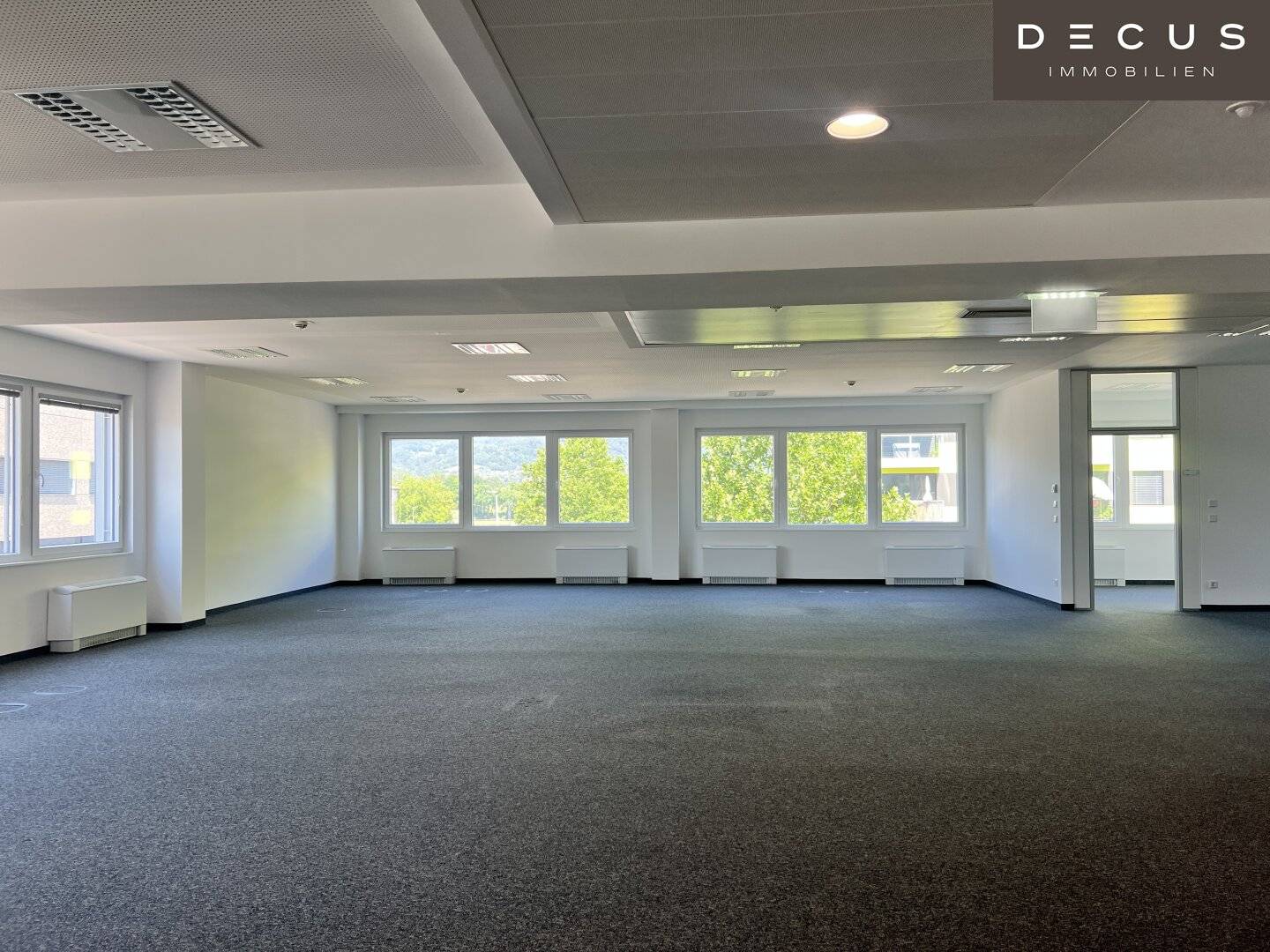 Attraktive Büroflächen in toller Lage mit sehr großzügigen Raumhöhen nahe der Donau in LINZ