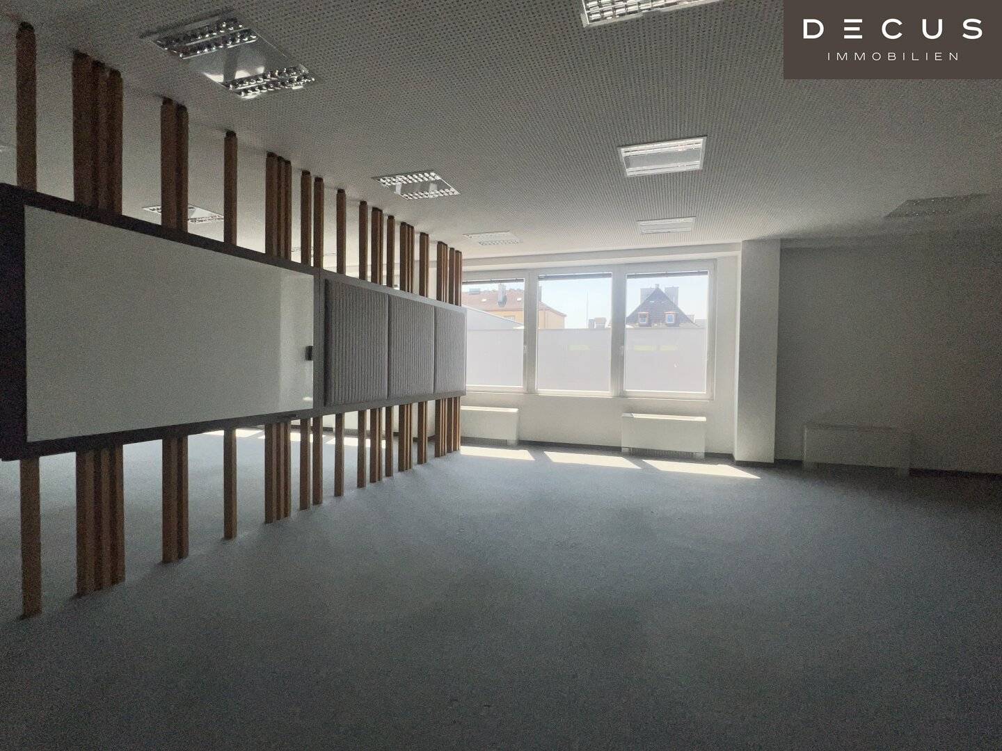 Attraktive Büroflächen in toller Lage mit sehr großzügigen Raumhöhen nahe der Donau in LINZ
