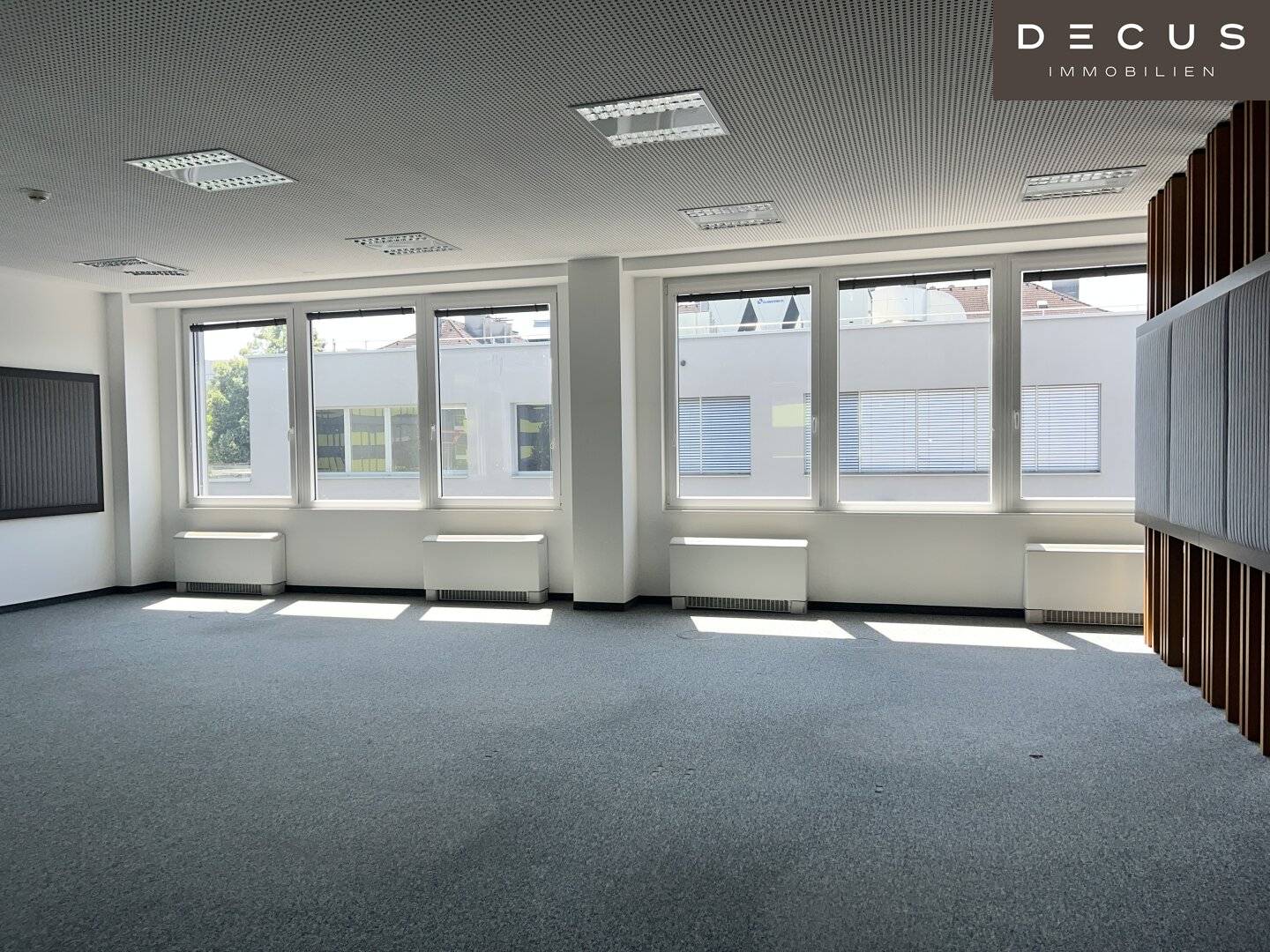 Attraktive Büroflächen in toller Lage mit sehr großzügigen Raumhöhen nahe der Donau in LINZ