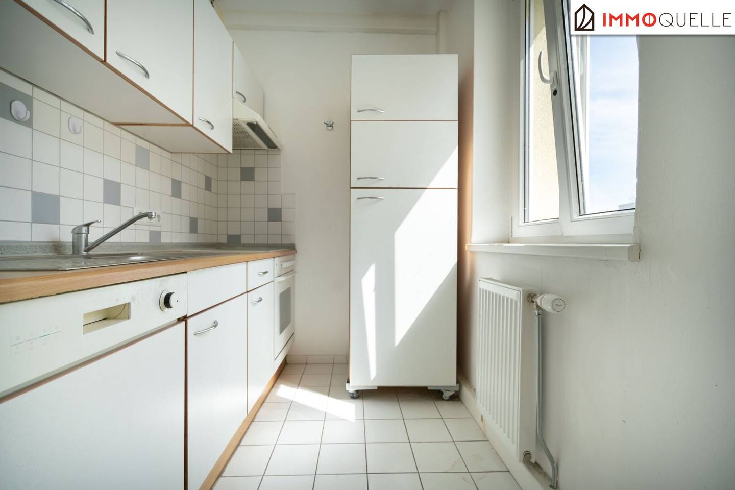 Kompaktes Wohnen mit Loggia - Helle Wohnung mit sonniger Loggia, viel Tageslicht und kurzen Wegen