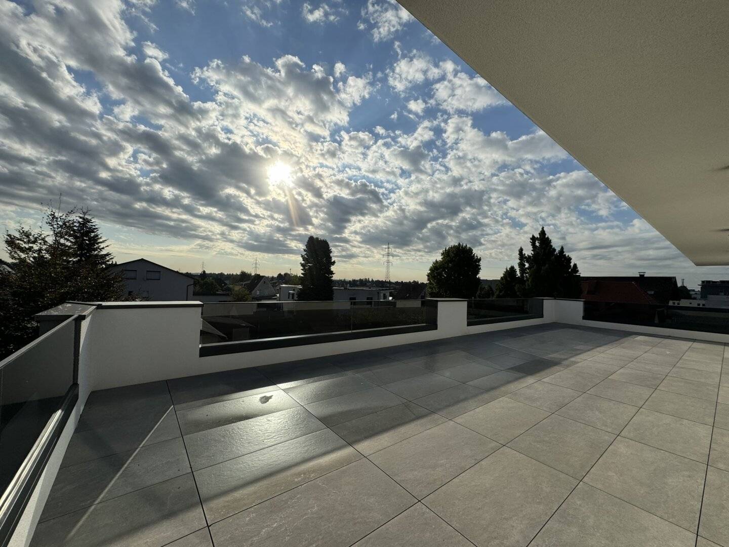 Graz-Straßgang! Exclusive Penthouse-Wohung mit 113 m² Dachterrasse !