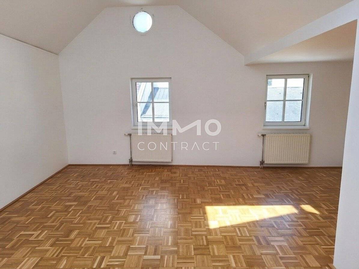 Sonnige 2 Zimmer-Dachgeschosswohnung am Stadtplatz 19 - Top 9