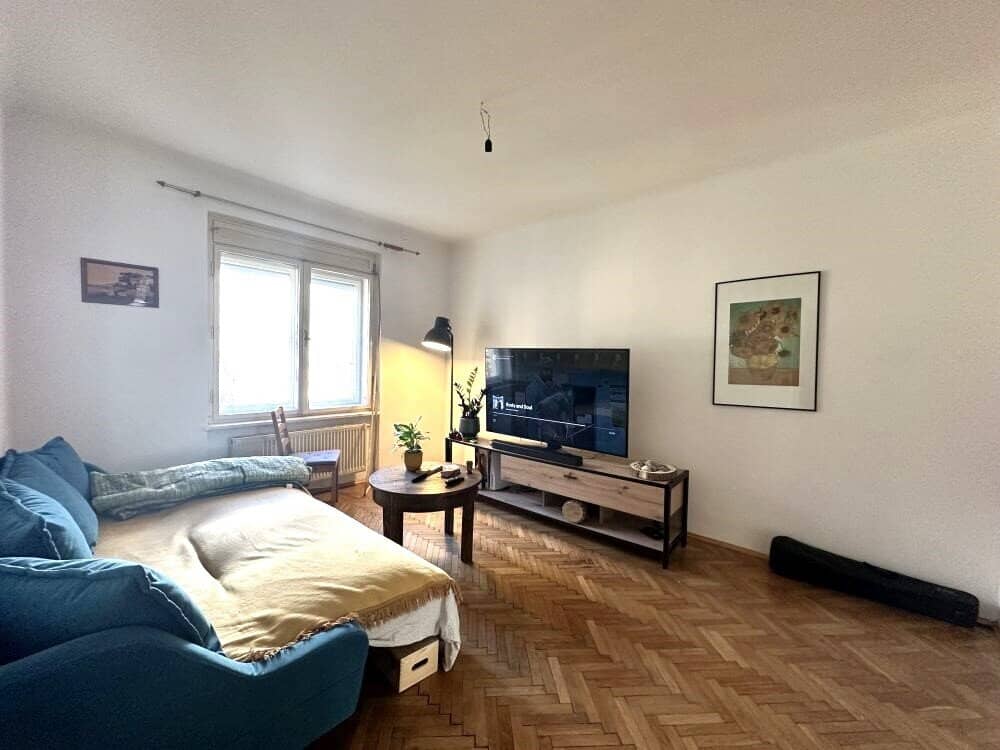 Schöne Altbauwohnung mit 2-Zimmer-Wohnung mit separater Küche in Grazer Innenstadt Lage - fünf Gehminuten vom Grazer Hautplatz entfernt - provisionsfrei