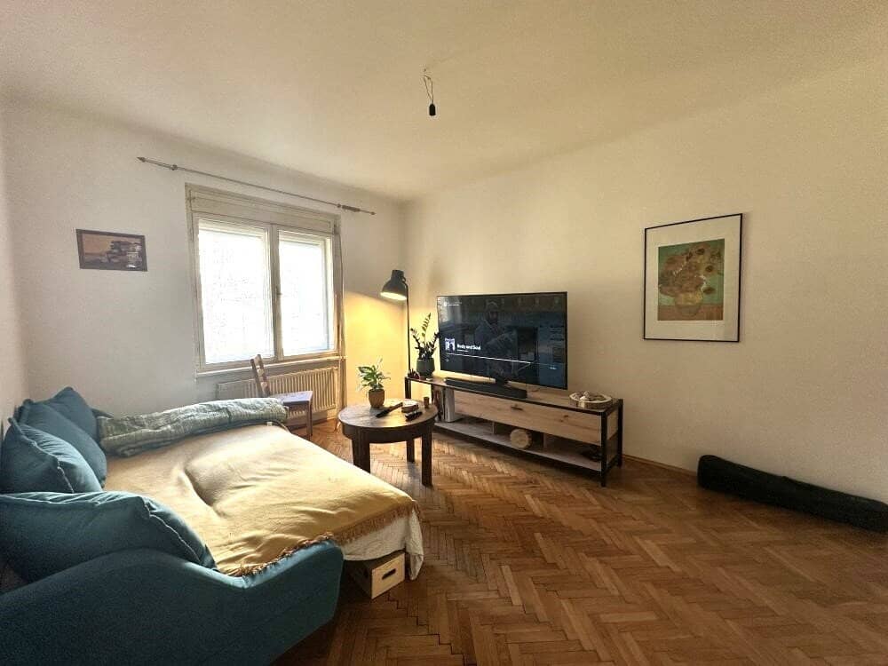 Schöne Altbauwohnung mit 2-Zimmer-Wohnung mit separater Küche in Grazer Innenstadt Lage - fünf Gehminuten vom Grazer Hautplatz entfernt - provisionsfrei