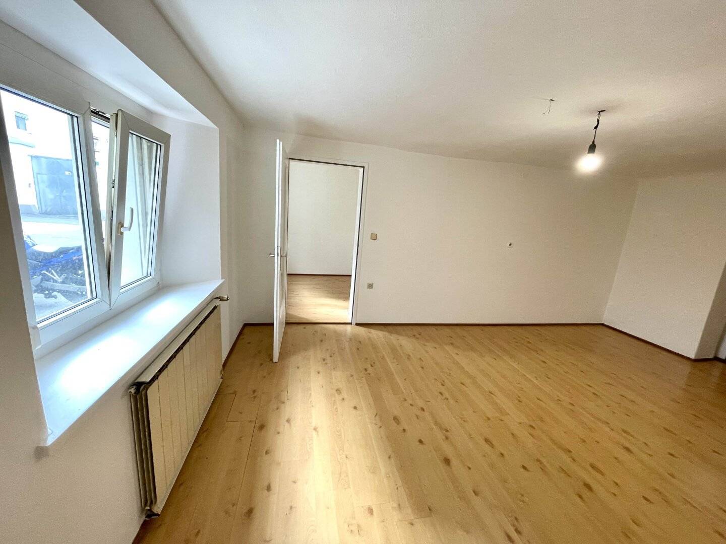 Commission-free Central 2-room Apartment with 2 Terraces in Graz City Centre Location