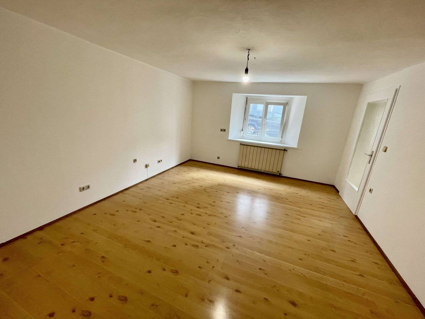 Commission-free Central 2-room Apartment with 2 Terraces in Graz City Centre Location