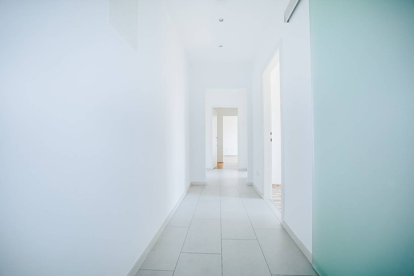 **WOW I 5. OG MIT LIFT I BLICK AUF DEN SCHLOSSBERG I BADEWANNE I HAUSTIERE WILLKOMMEN I PROJEKT WOHNEN I**