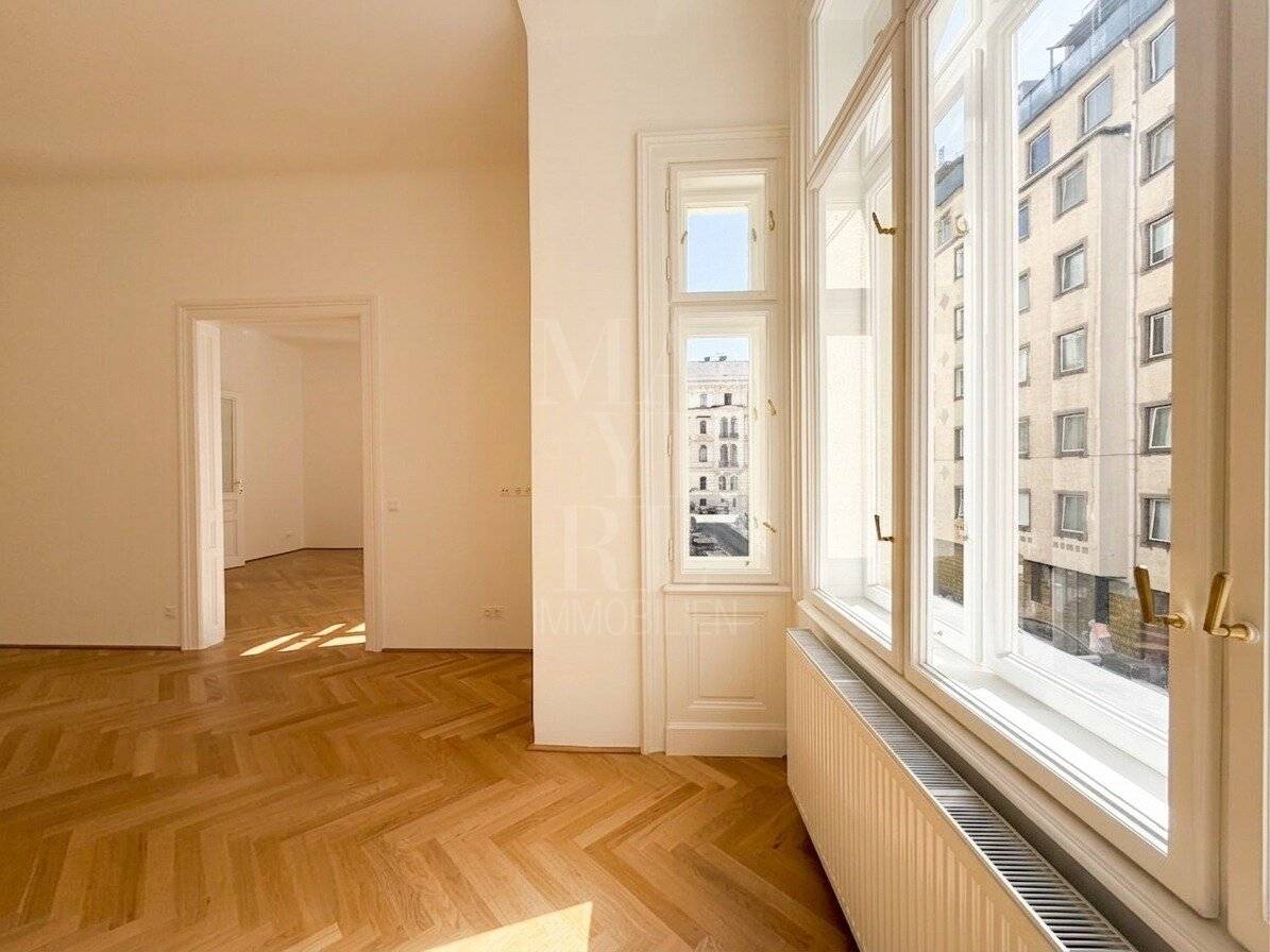 GENERALSANIERTE ALTBAUWOHNUNG IN BESTLAGE DES 4. BEZIRKS