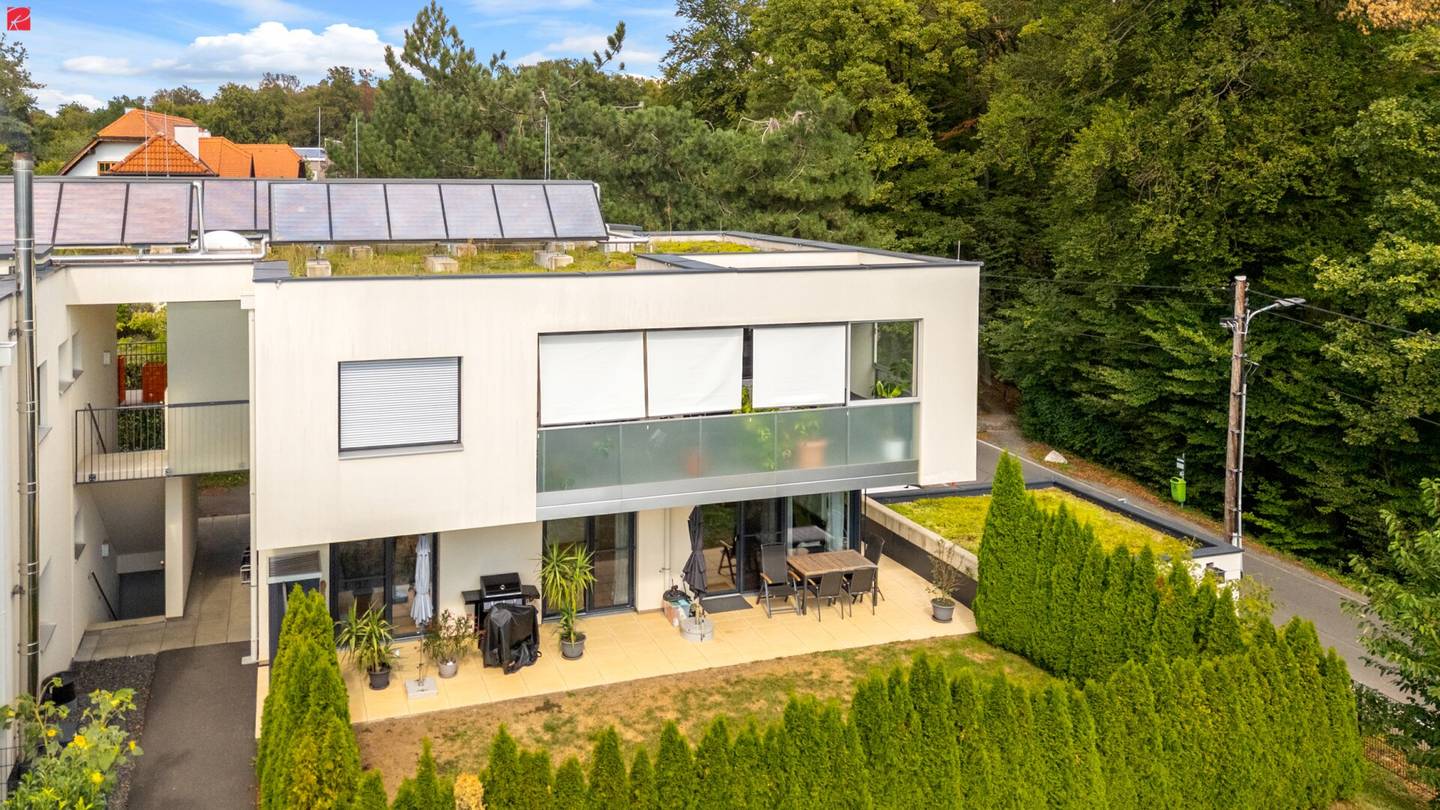 Modernes Wohnen mit Garten & idyllischem Waldblick