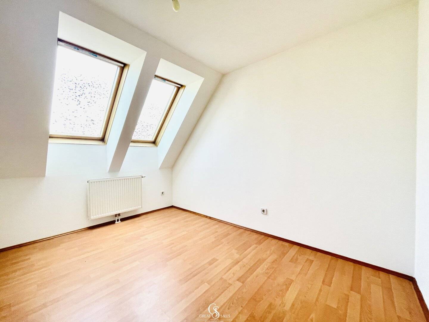 Viel Platz zum Wohlfühlen – 4-Zimmer-Wohnung mit Balkon & Parkplatz!