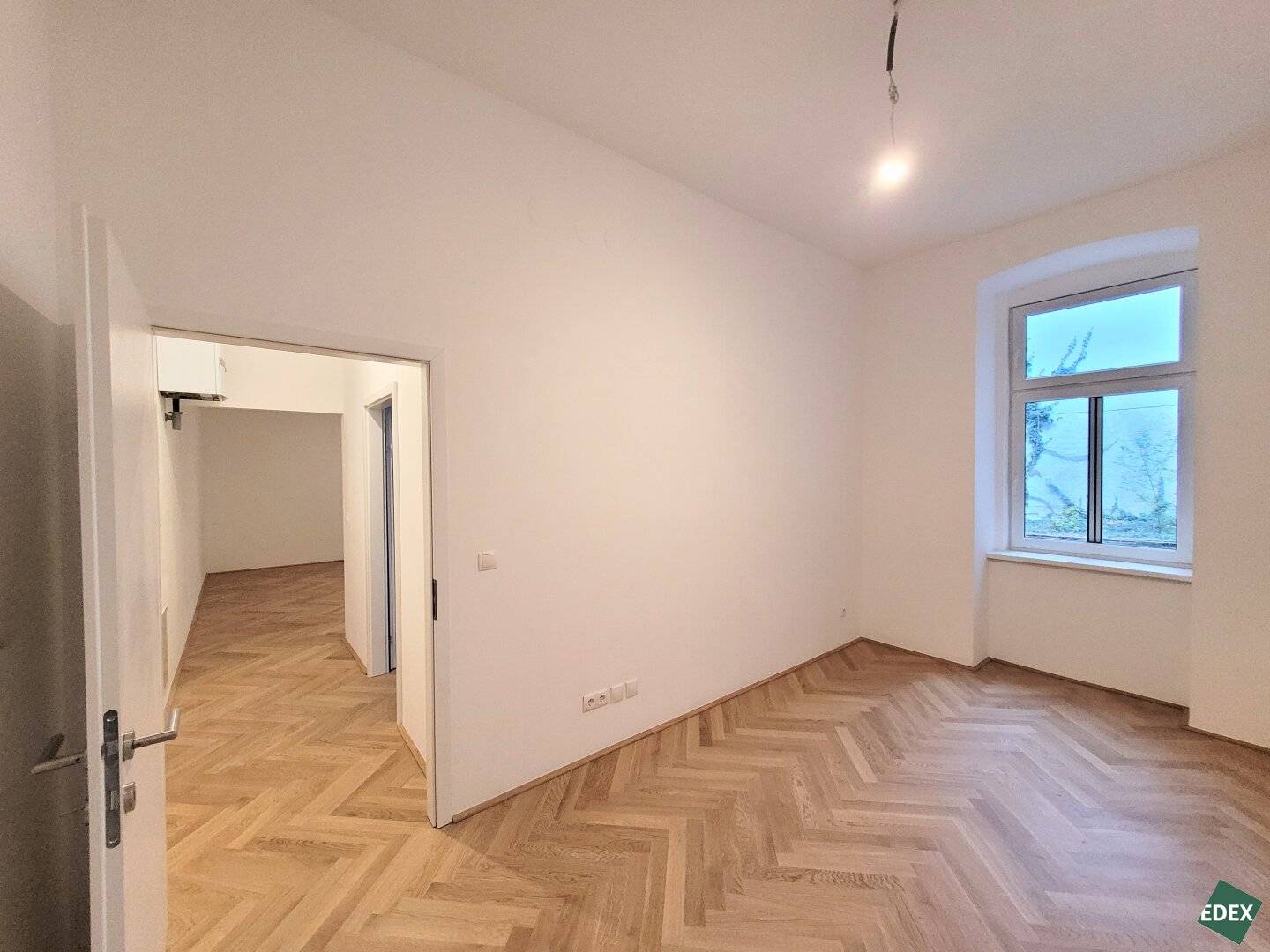 Neu Saniert: Schönes 3-Zimmer-Büro/Ordination Nähe Hernalser Hauptstraße