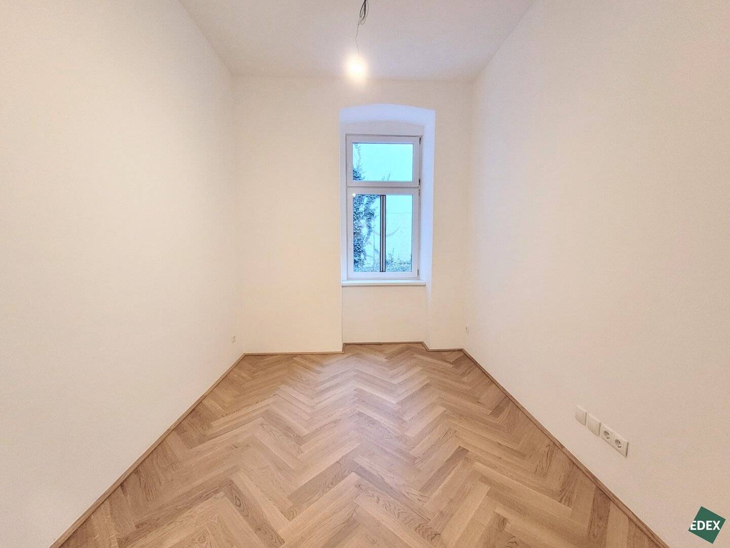 Neu Saniert: Schönes 3-Zimmer-Büro/Ordination Nähe Hernalser Hauptstraße