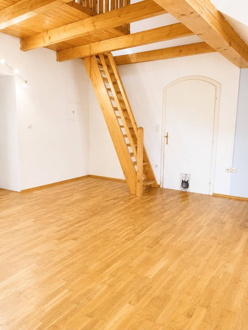 Repräsentative Stadtwohnung in zentraler Lage von Neunkirchen zu vermieten