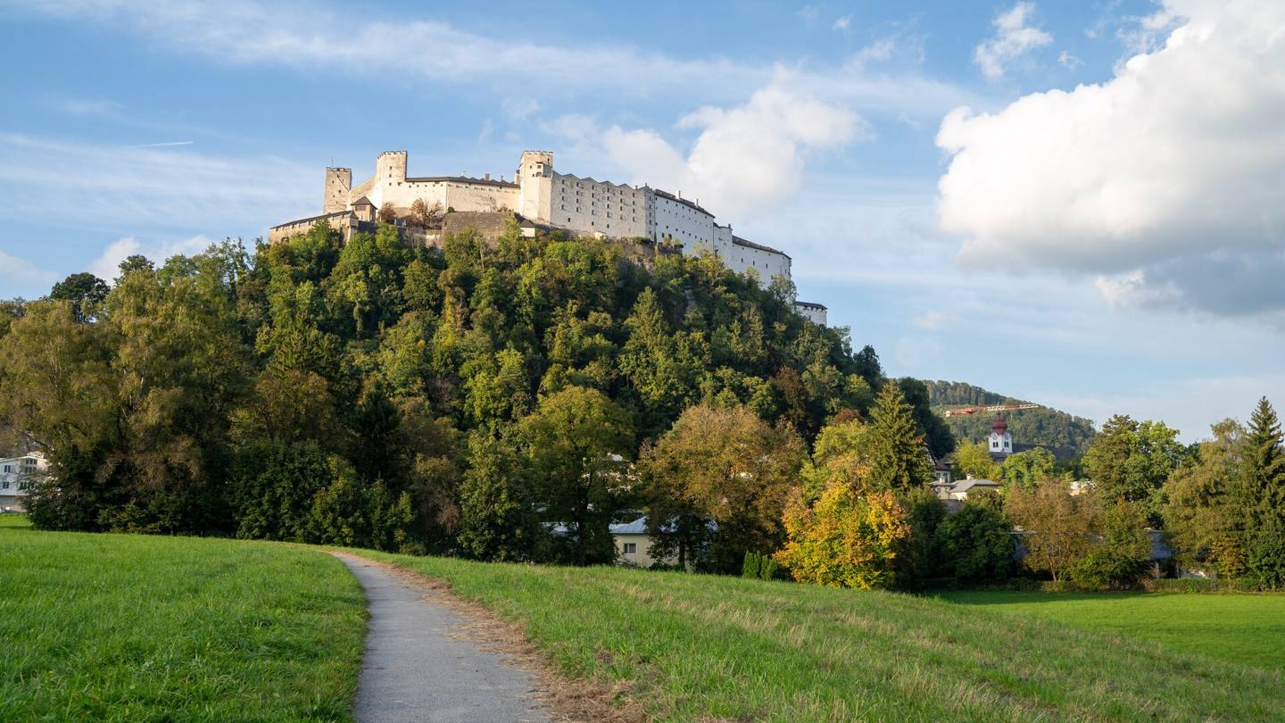 fürstenPARKING | Breiter Tiefgaragenstellplatz im Nonntal zur Miete - Provisionsfrei!