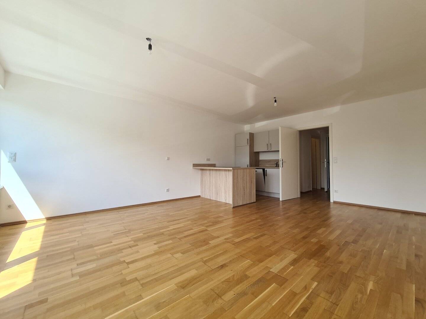 Top-Neubauwohnung mit Garage und Fußbodenheizung