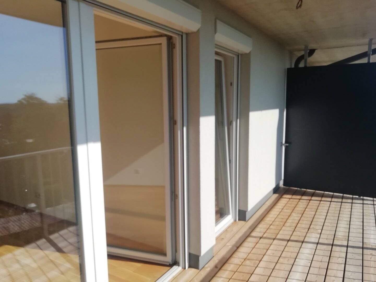 Top-Neubauwohnung | Balkon mit Fernblick | Garage