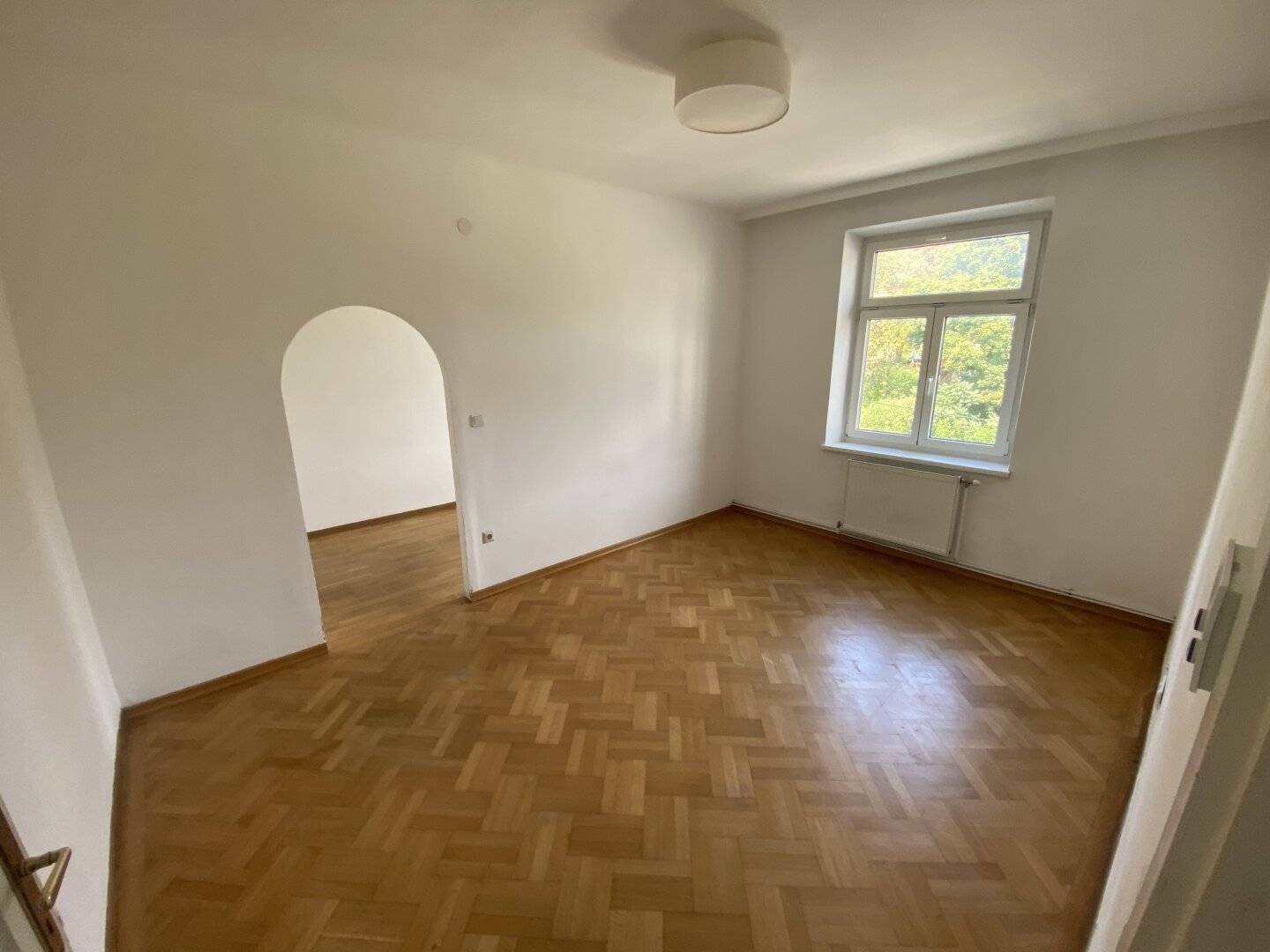 Helle freundliche 1,5 Zimmer Wohnung mit Blick ins Grüne