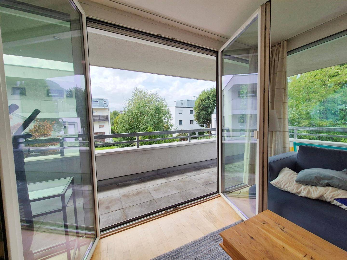 Helle 3-Zimmer-Wohnung mit großzügiger Terrasse in ruhiger Wohnlage
