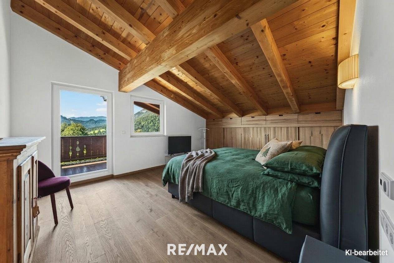 4-Zimmer-Dachgeschosswohnung mit Kaiserblick