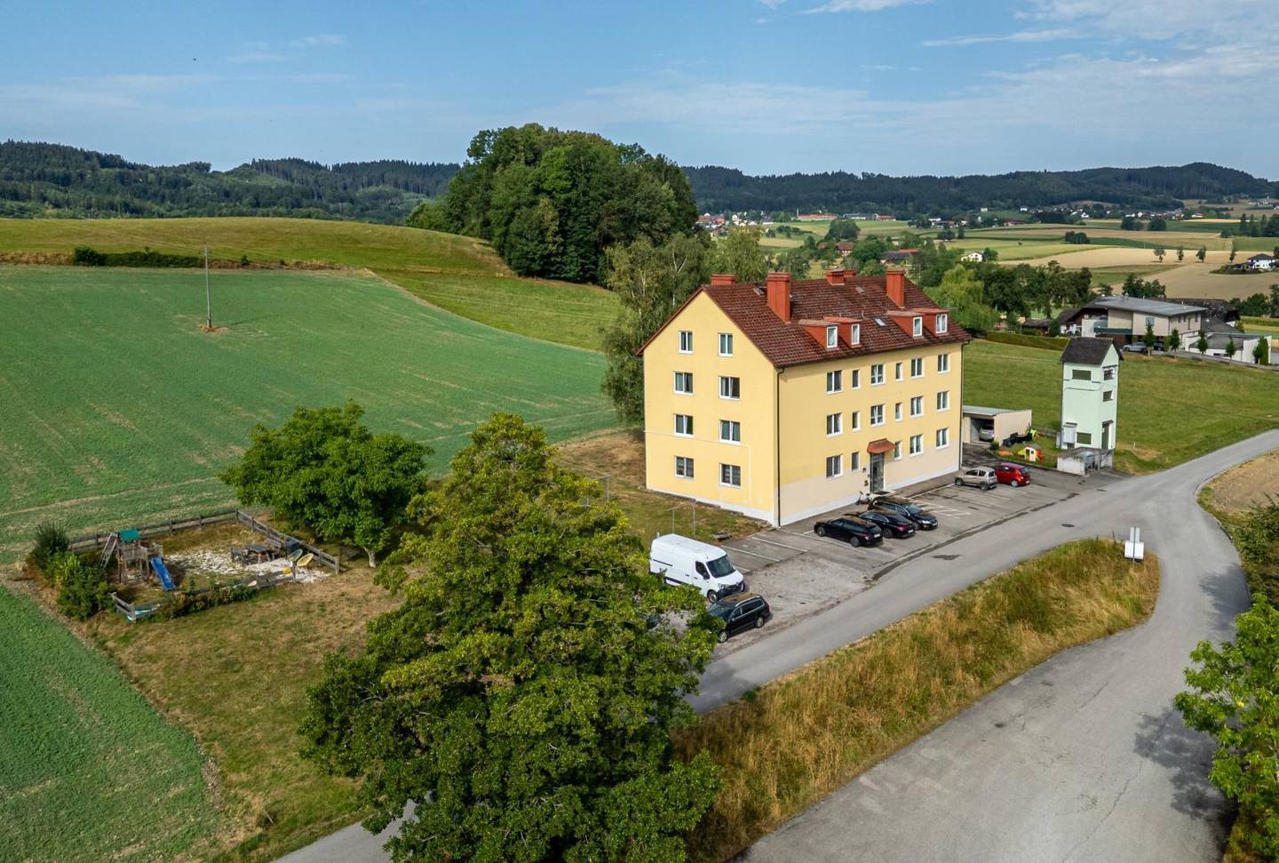 Zinshaus mit 12 vollvermieteten Wohnungen in Ottnang am Hausruck